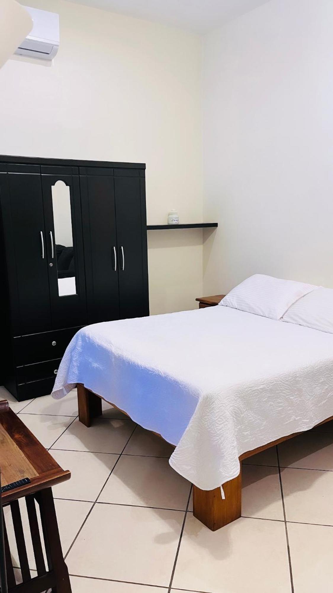 Ester'S Place Escazú Екстериор снимка