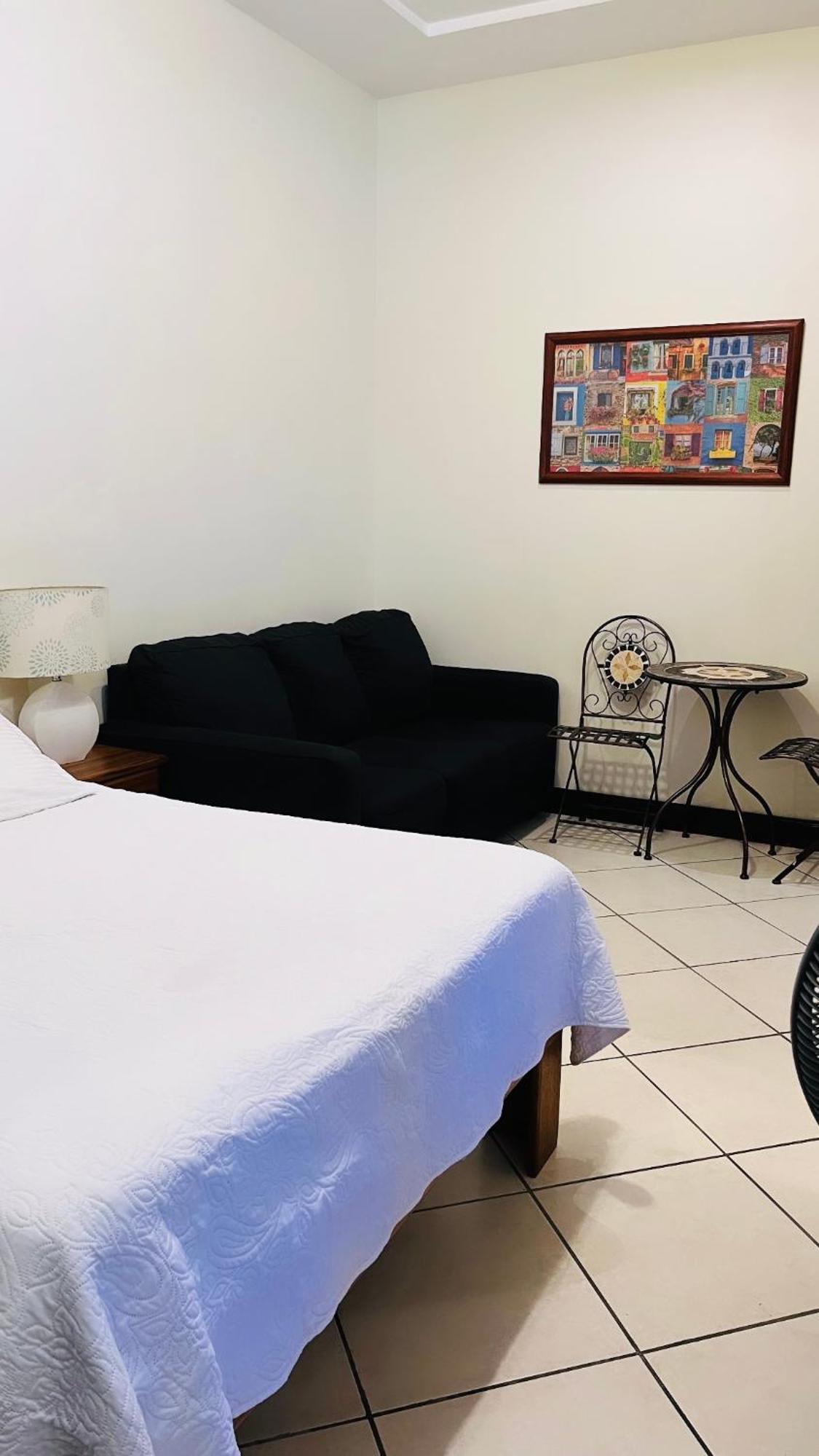 Ester'S Place Escazú Екстериор снимка
