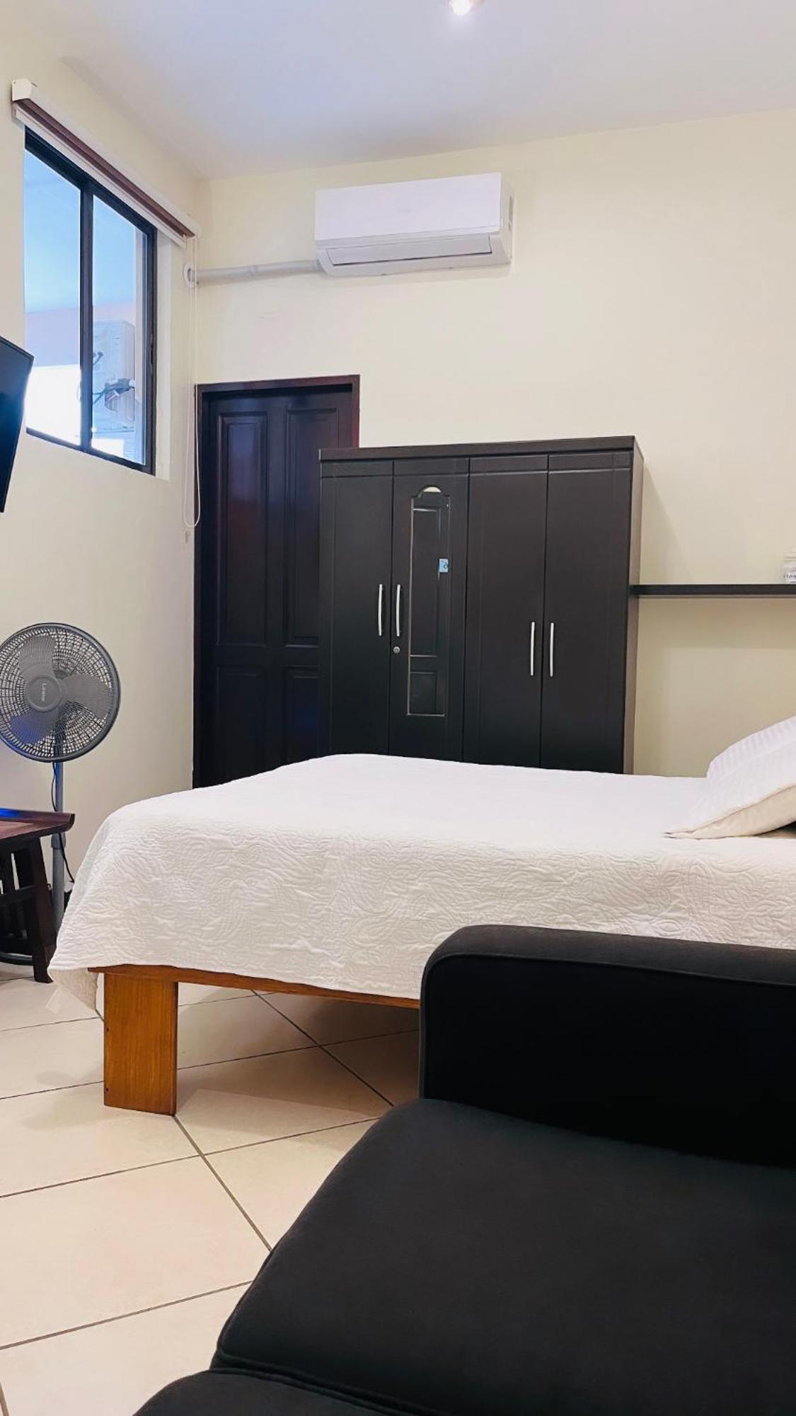 Ester'S Place Escazú Екстериор снимка