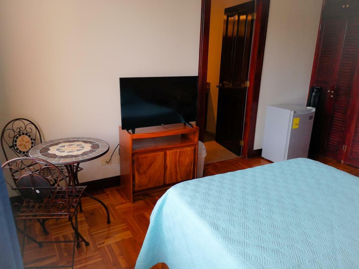 Ester'S Place Escazú Екстериор снимка